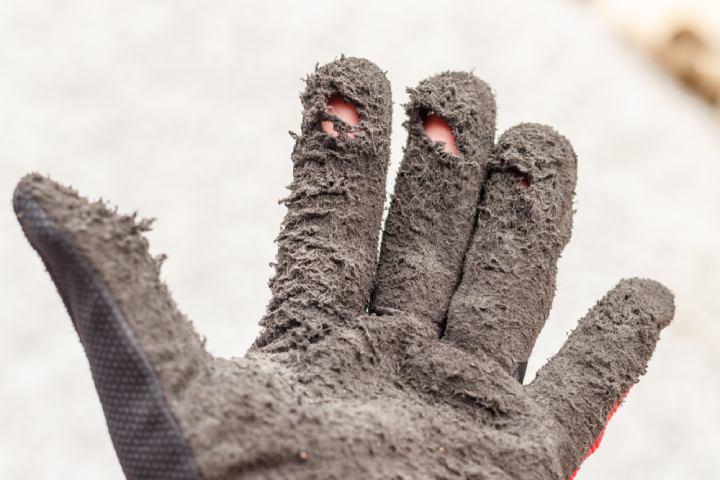 Common Causes of Damage to Leather Gloves