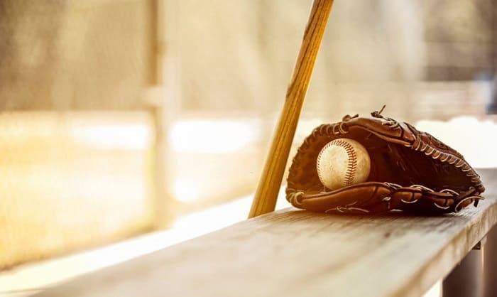 dry-out-a-baseball-glove