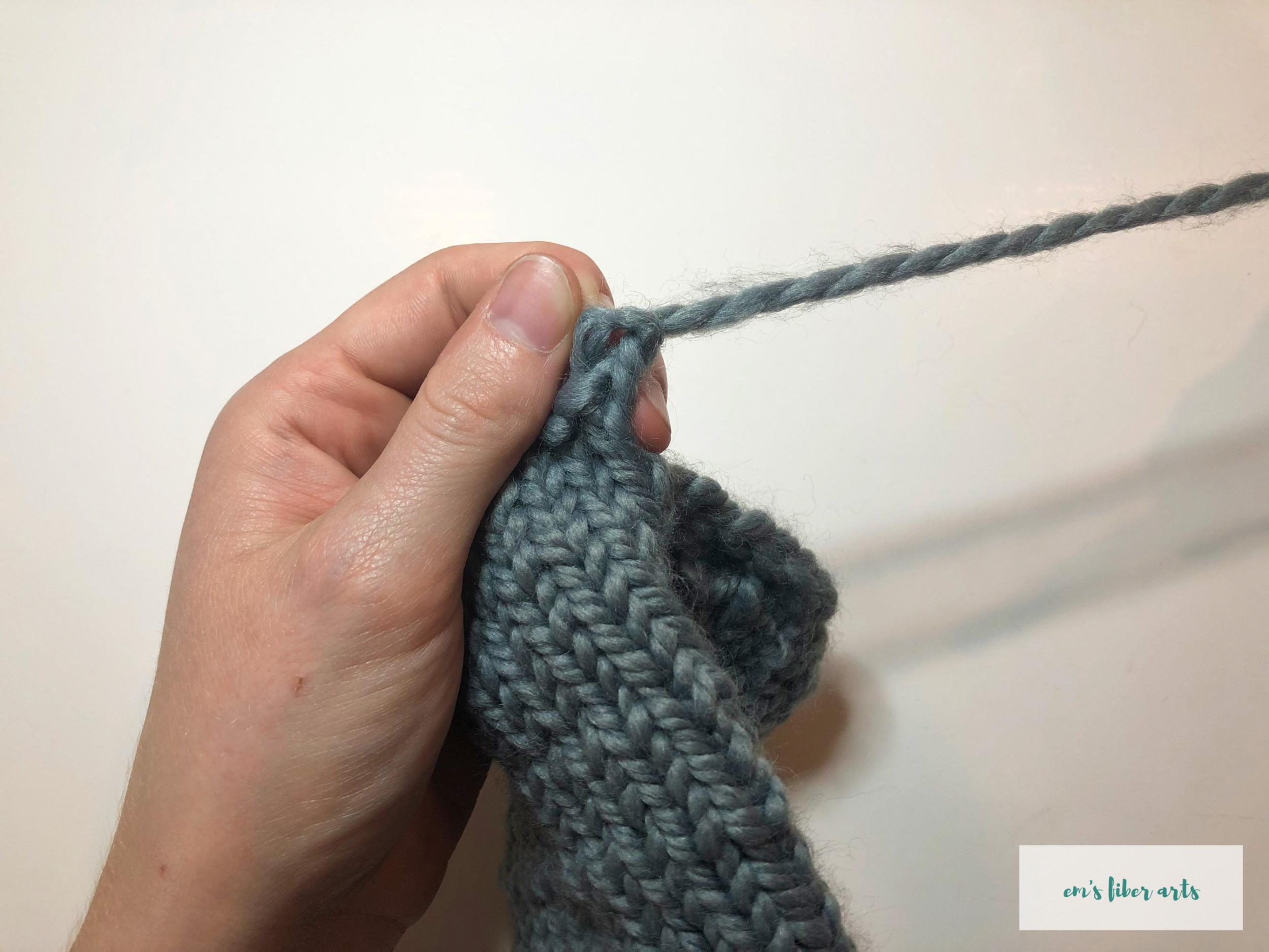 loom knit fingerless gloves project tutorial