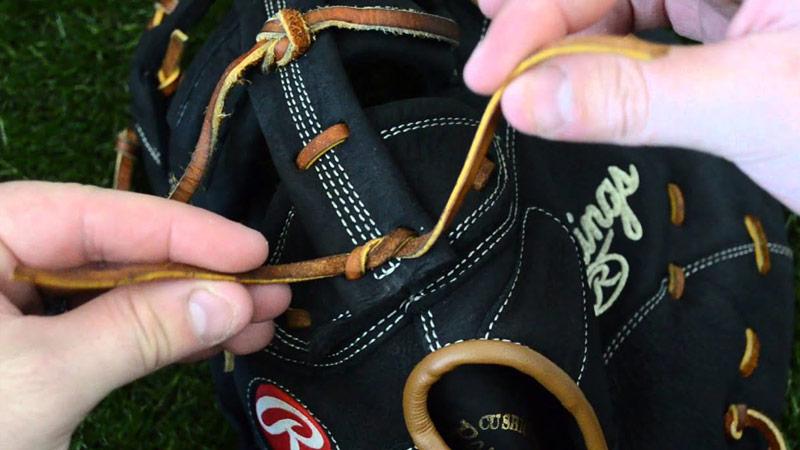 Baseball Glove Knot