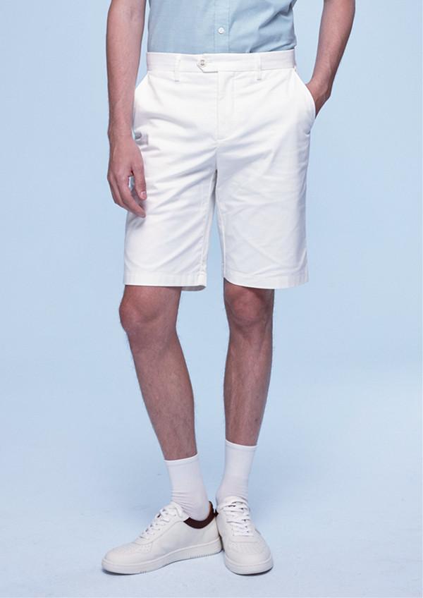 What To Wear With White Shorts For Guys