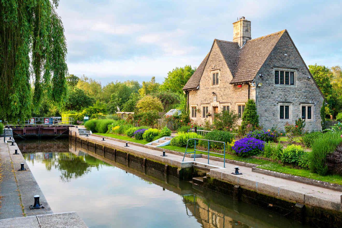 HONEST GUIDE → Where to Stay in Oxford (With Prices!)