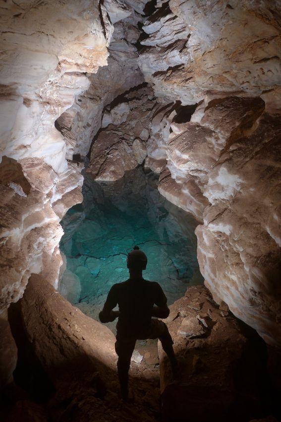 wind cave vs jewel cave