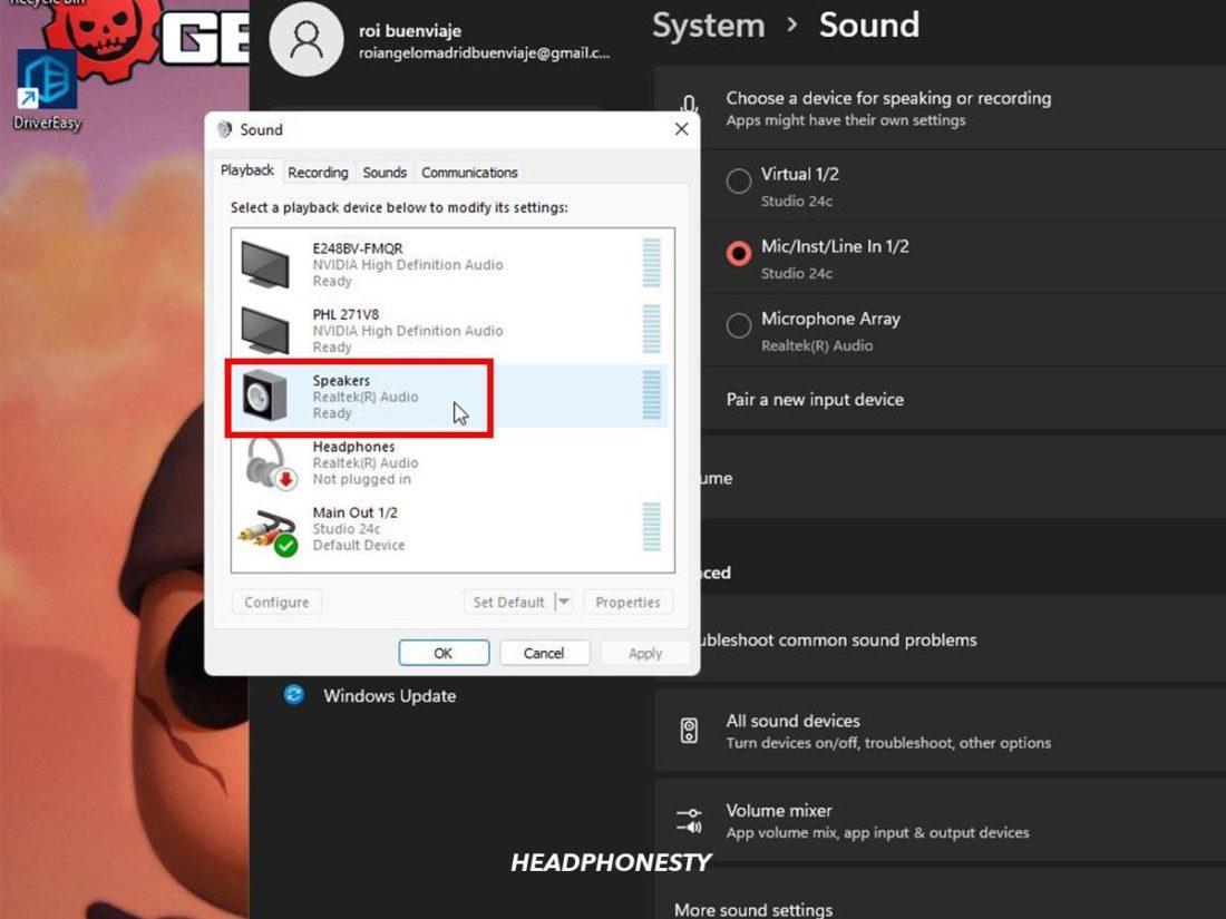 Audio output device highlighted.