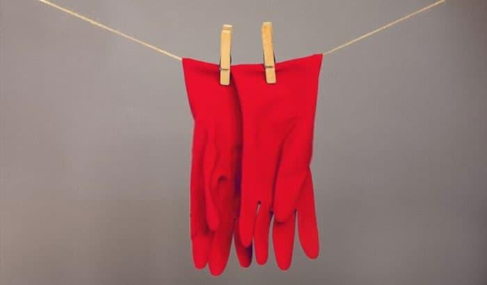 spray-paint-gloves