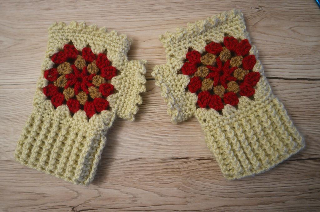 granny square fingerless mittens pattern