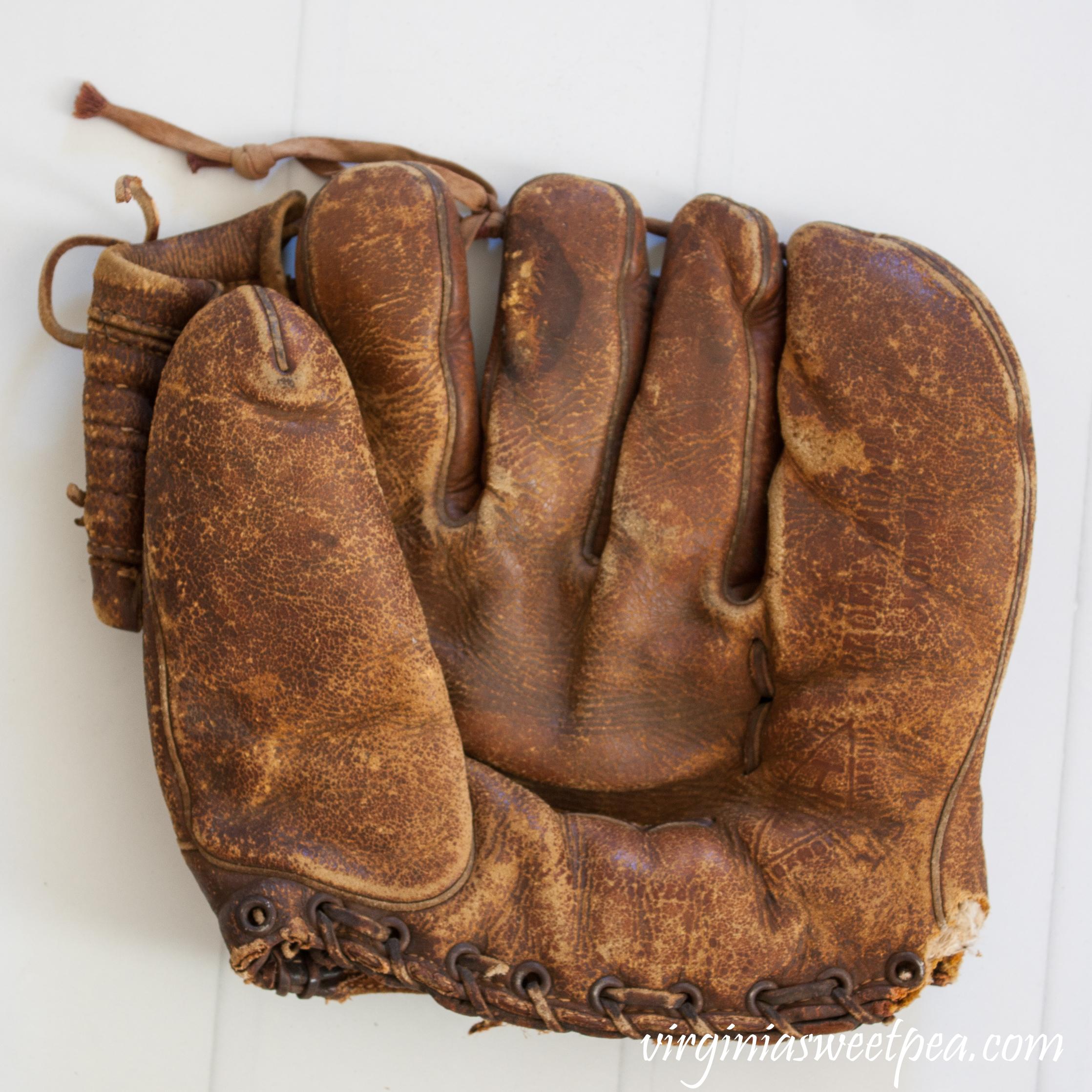 G-H made in Roanoke, Virginia vintage baseball glove most likely from the 1950