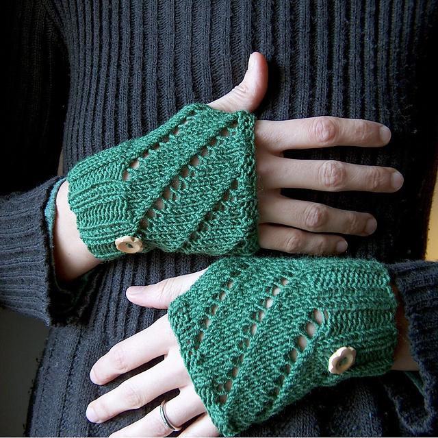Easy Mitts Knit Flat Knitting Patterns