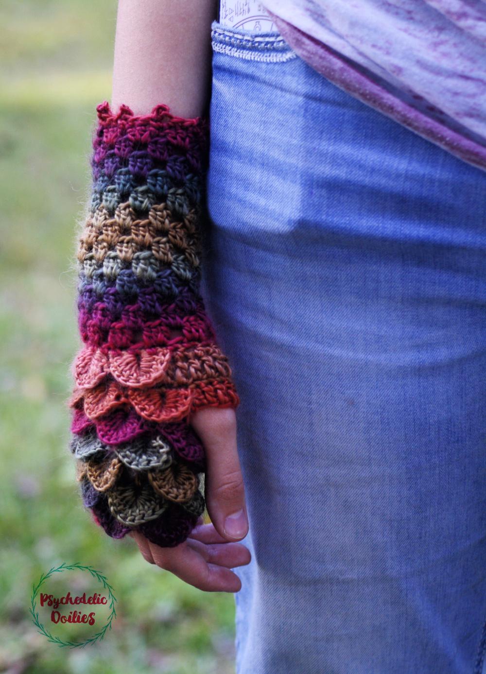 Dragon Scale Gloves Free Crochet Pattern