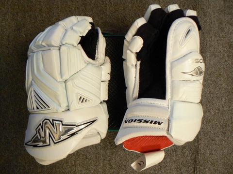 Image of clean hockey gloves.