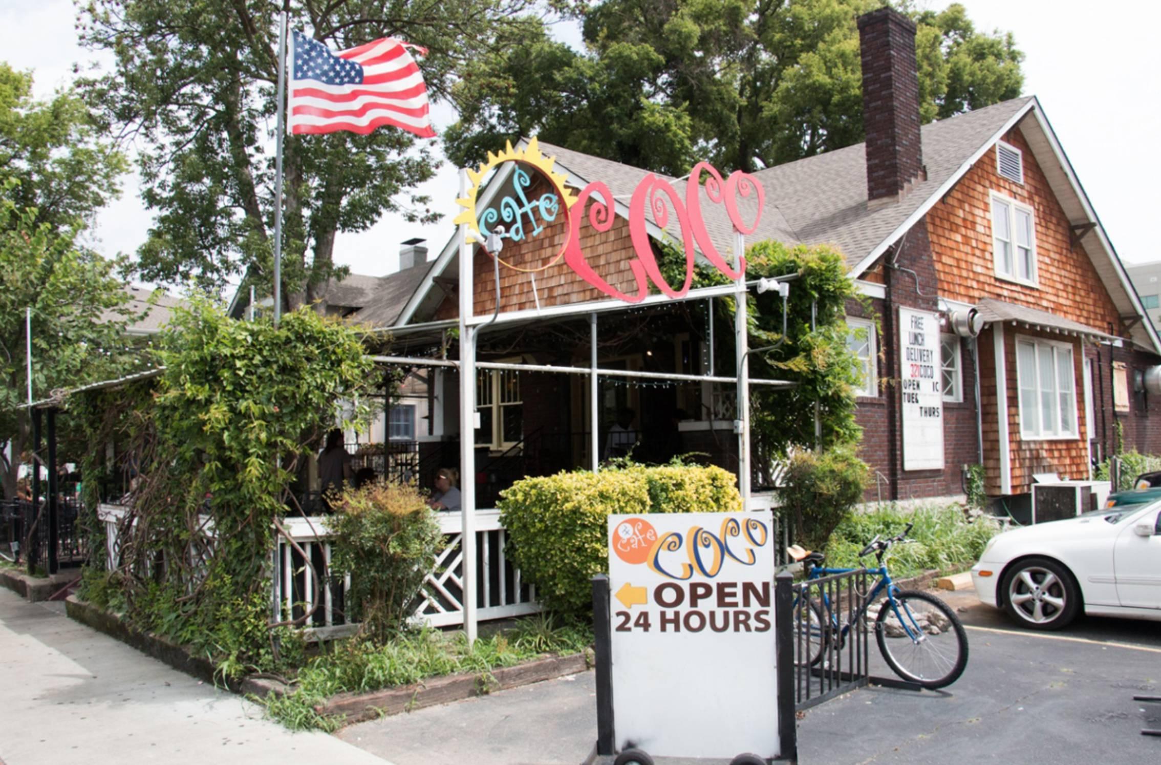 Cafe Coco - Nashville - what time do bars close in nashville