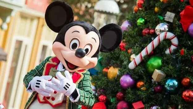 Moms Panel Monday: Top Tips for Spending Christmas Eve and Christmas Day at the Walt Disney World Resort | Disney Parks Blog