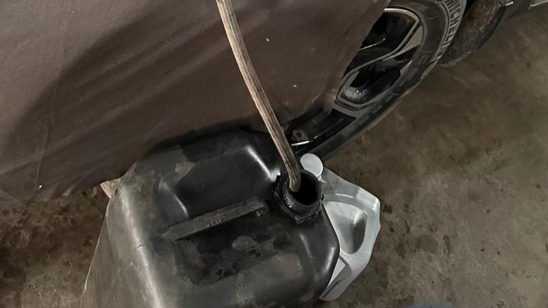 how to bypass anti siphon gas tank