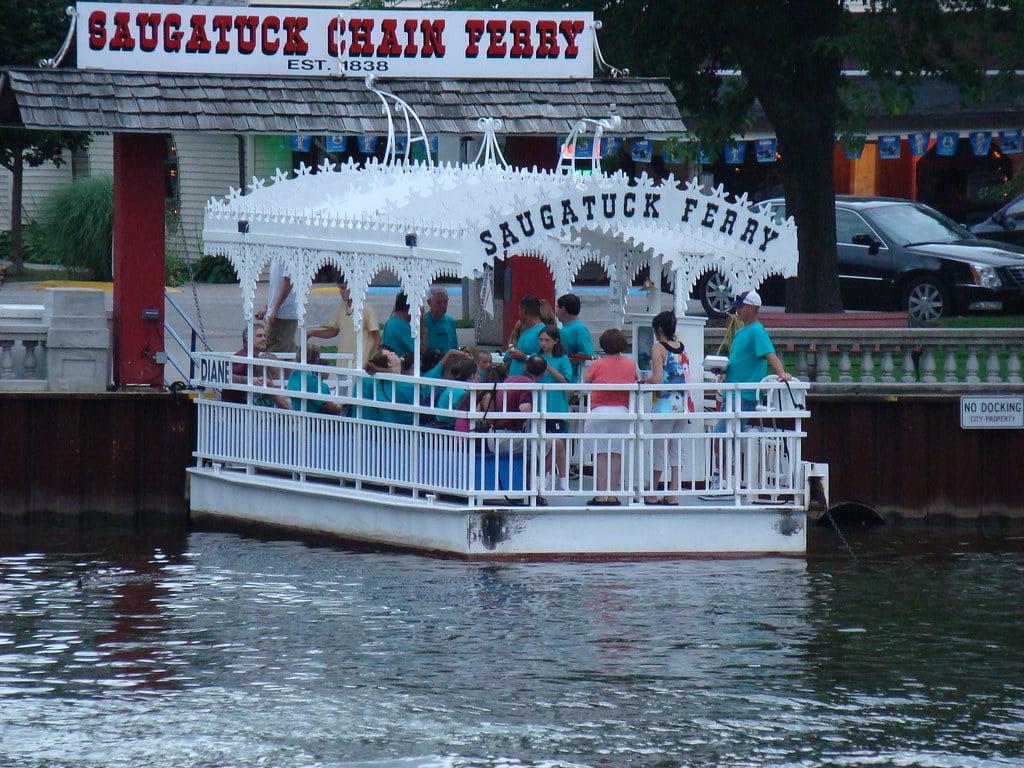 saugatuck-chain-ferry