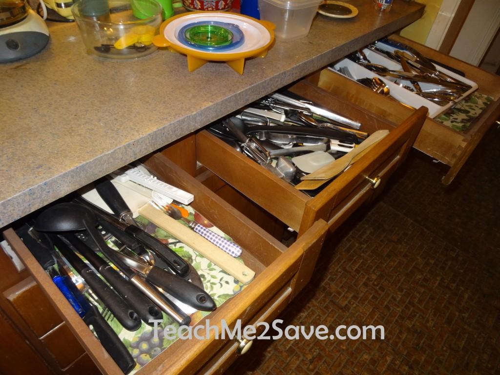 The Middle Set Visit - Junk Drawer