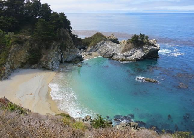 Ventana Big Sur’s elegant lodge-inspired interiors // FoodNouveau.com