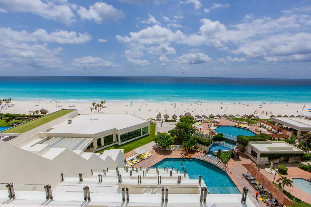 Park Royal Beach - Foodie All inclusive resorts with best food CANCUN - grandgoldman.com