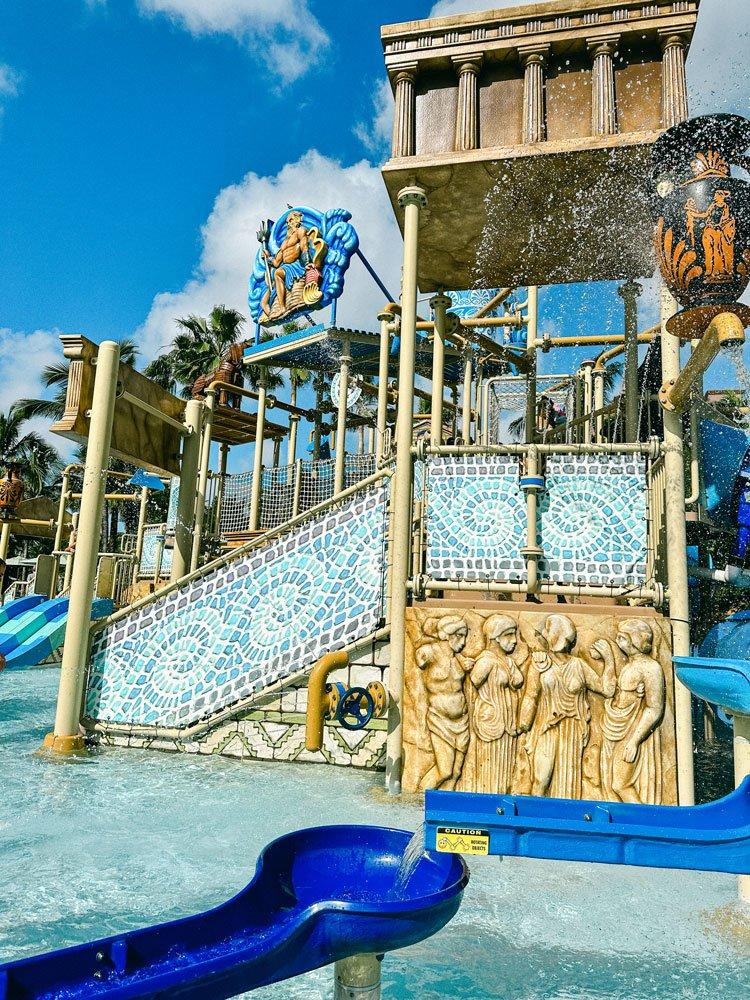 Splash pool Aquaventure Park Atlantis Bahamas