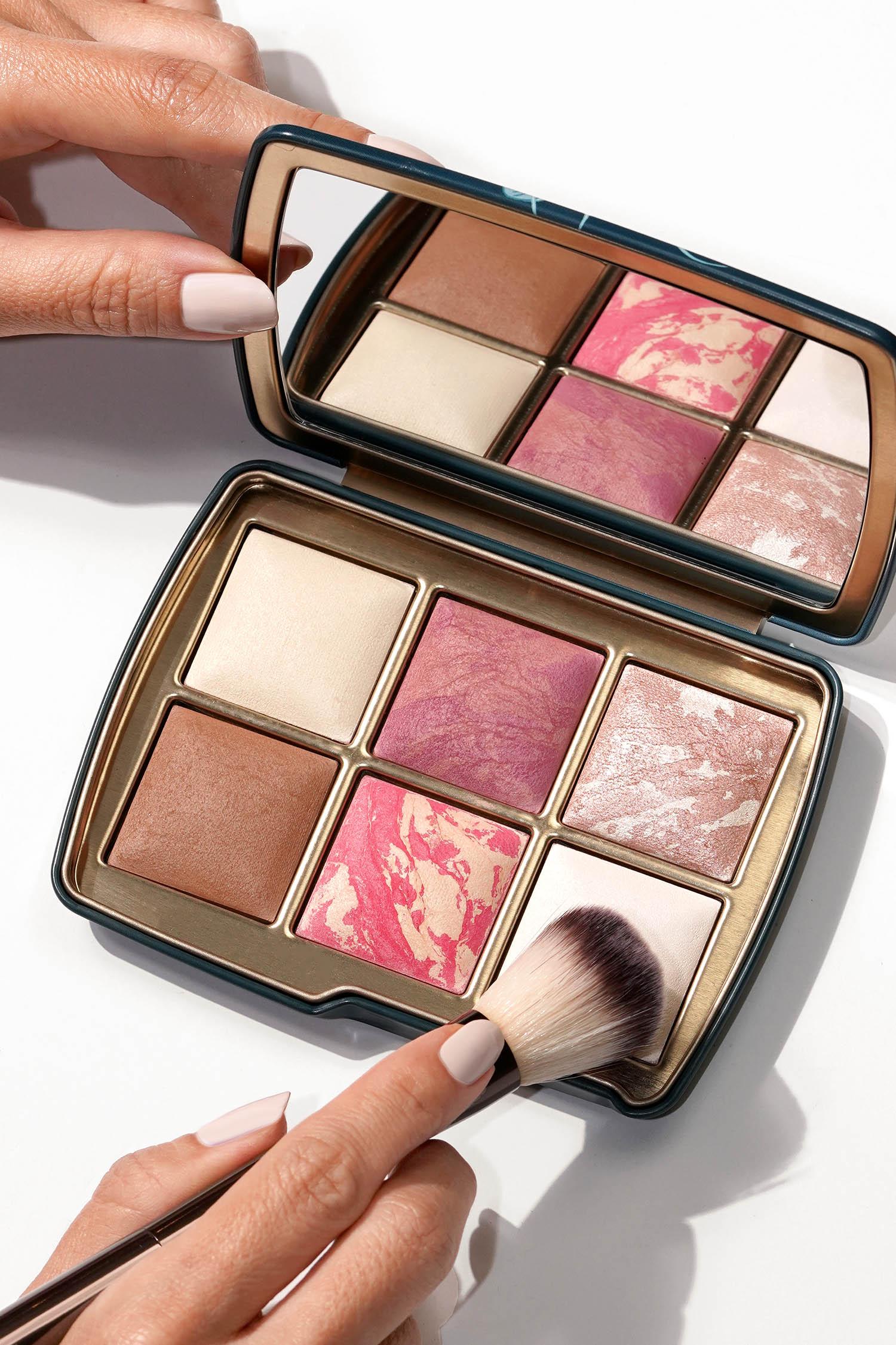 Hourglass Ambient Lighting Edit Unlocked Palette Holiday 2023 - Leopard