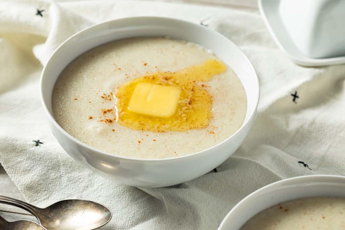 Cream of Wheat vs. Oatmeal: Which One is Healthier & Key Differences