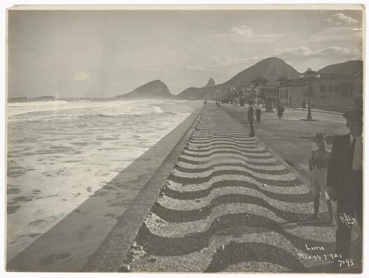 The History of the Copacabana Sidewalk: From Its Origin in Portugal to Burle Marx's Intervention - Image 2 of 6