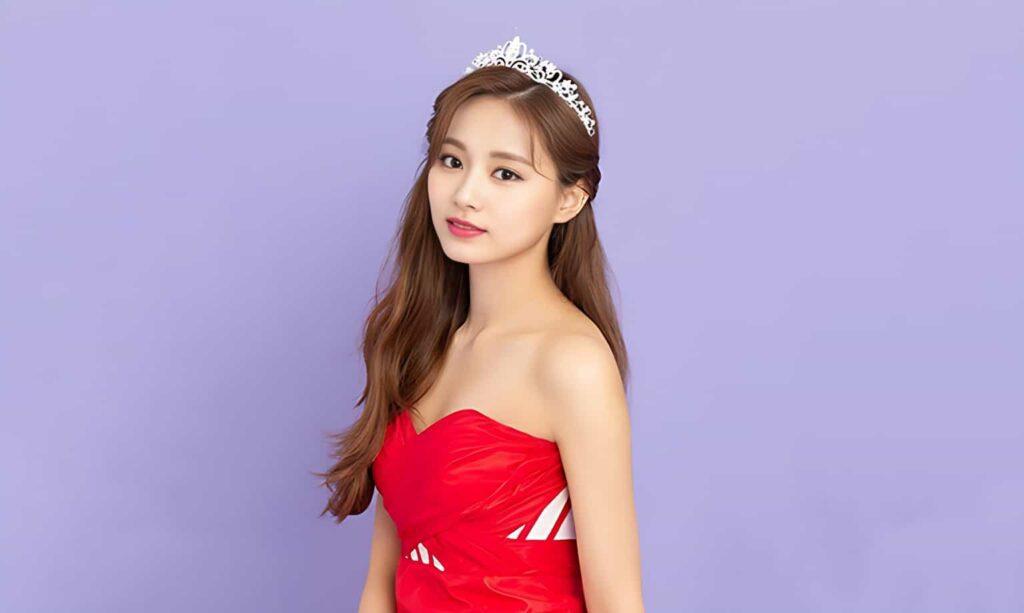 Queen of Beauty - Tzuyu Top 10 Queens of K-pop 2024