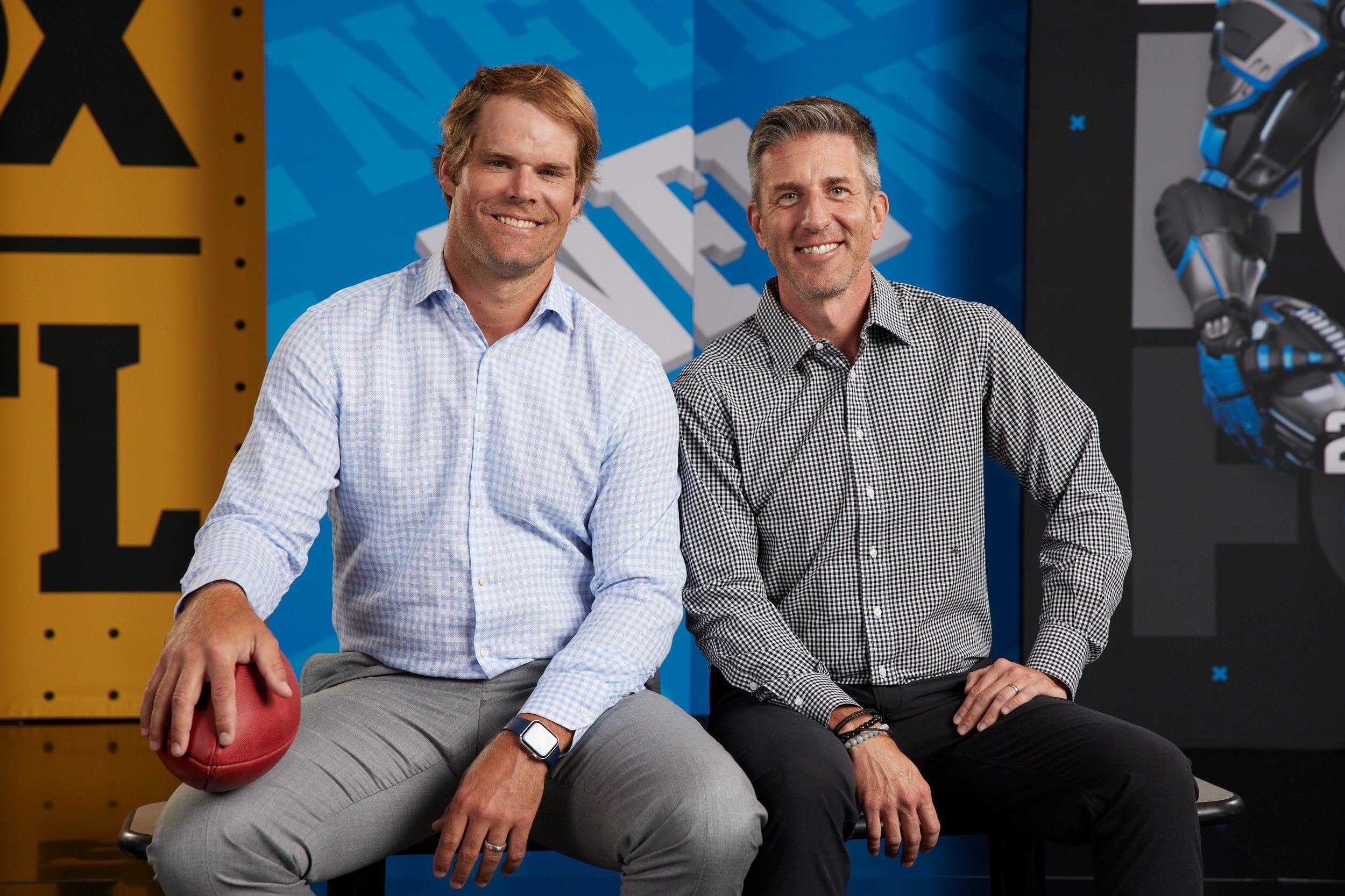 Greg Olsen (left) and Kevin Burkhardt (right) will be on the call of New Orleans Saints vs. Tampa Bay Buccaneers NFL Week 17 game.