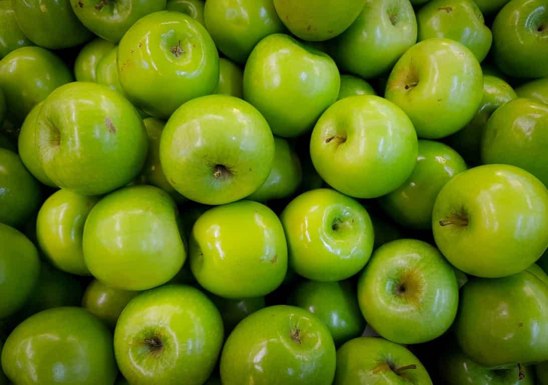 Why Are Green Apples Green?