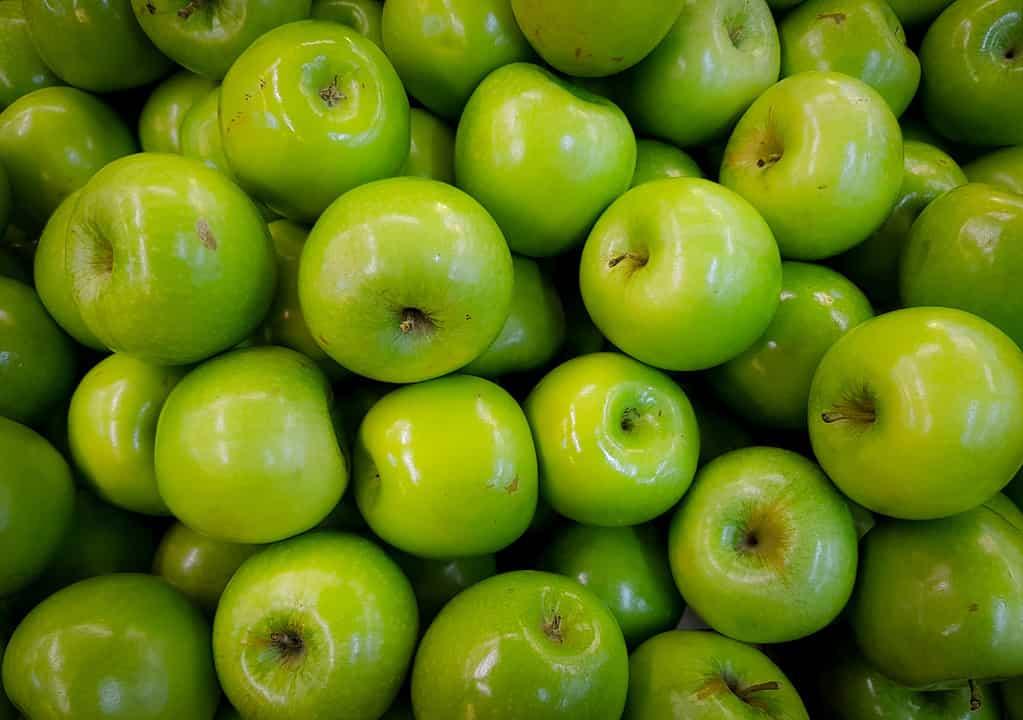 Can You Make Green Apples Less Sour?