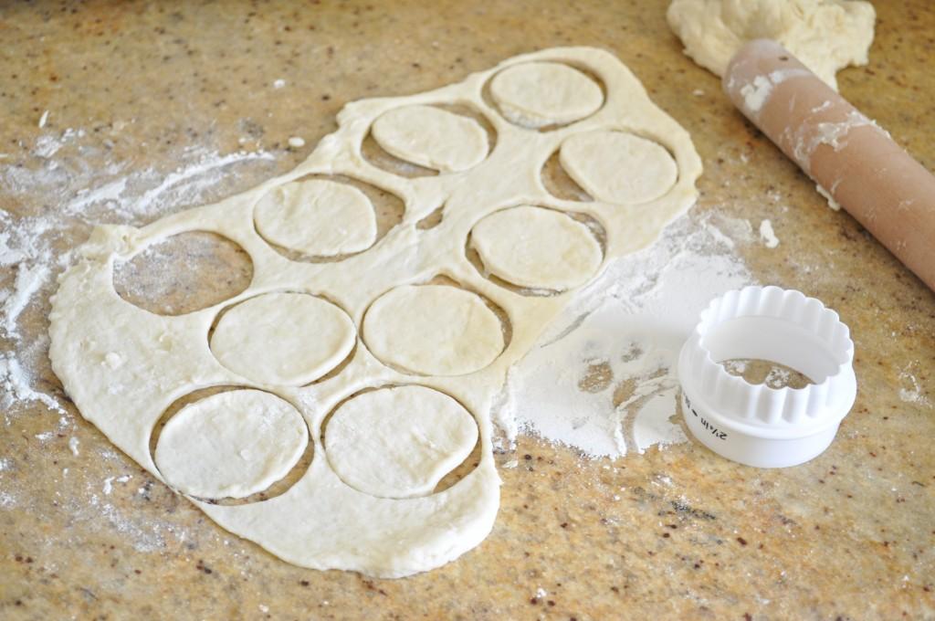 Water cracker biscuits with cheese