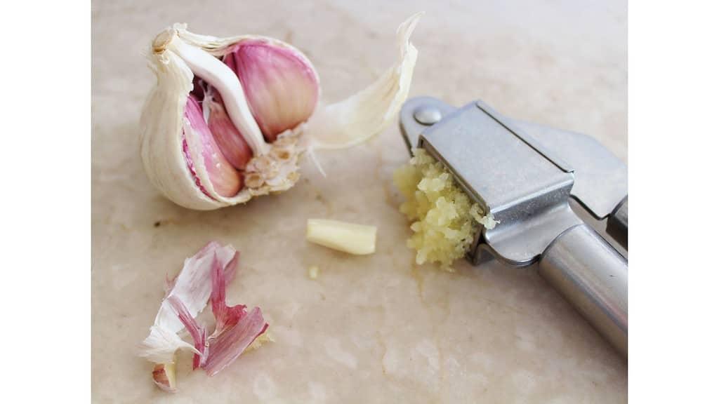 How Do You Keep Garlic From Sticking to Your Hand And Knife