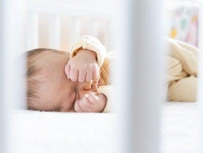 Should Newborn Babies Wear Mittens To Bed