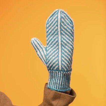 Guillamet Mittens by Kate Atherley from Knit Mitts