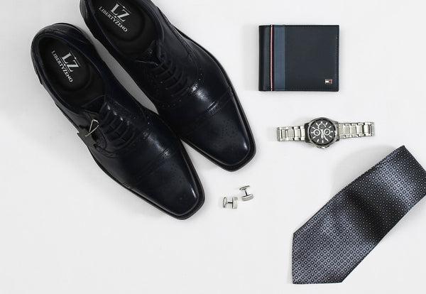 Right Accessories with Black Pant