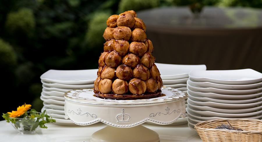 Croquembouche