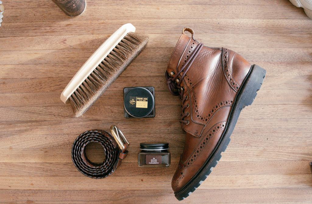 Allen Edmonds Long Branch boot in brown CXL chromexcel leather with a vibram rubber sole being shown from above with Saphir Medaille d