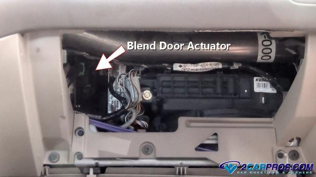remove blend door actuator wiring conenctor