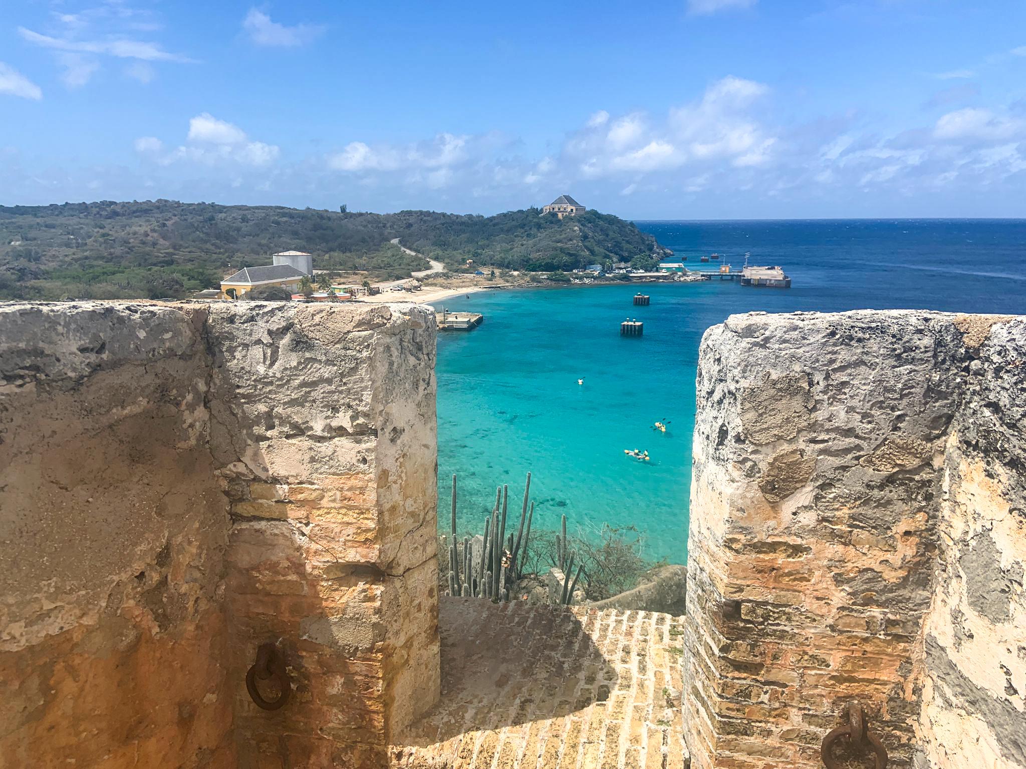 The view of the bay from Fort Beekenburg.