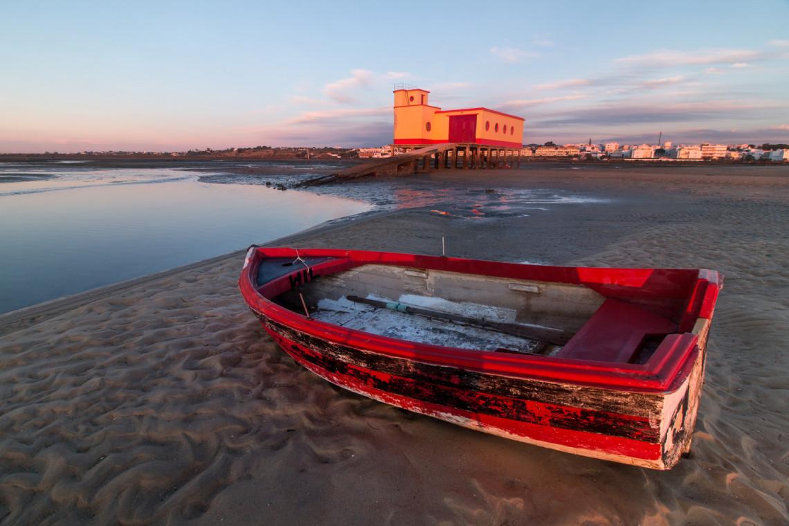 fuseta-beach-lifeguard-boat-sand-ocean-olhão-beaches-algarve-portugal-regions-holidays-vacations