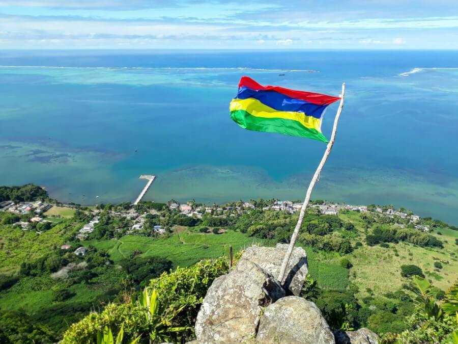 Mauritian flag on the summit of Lion Mountain