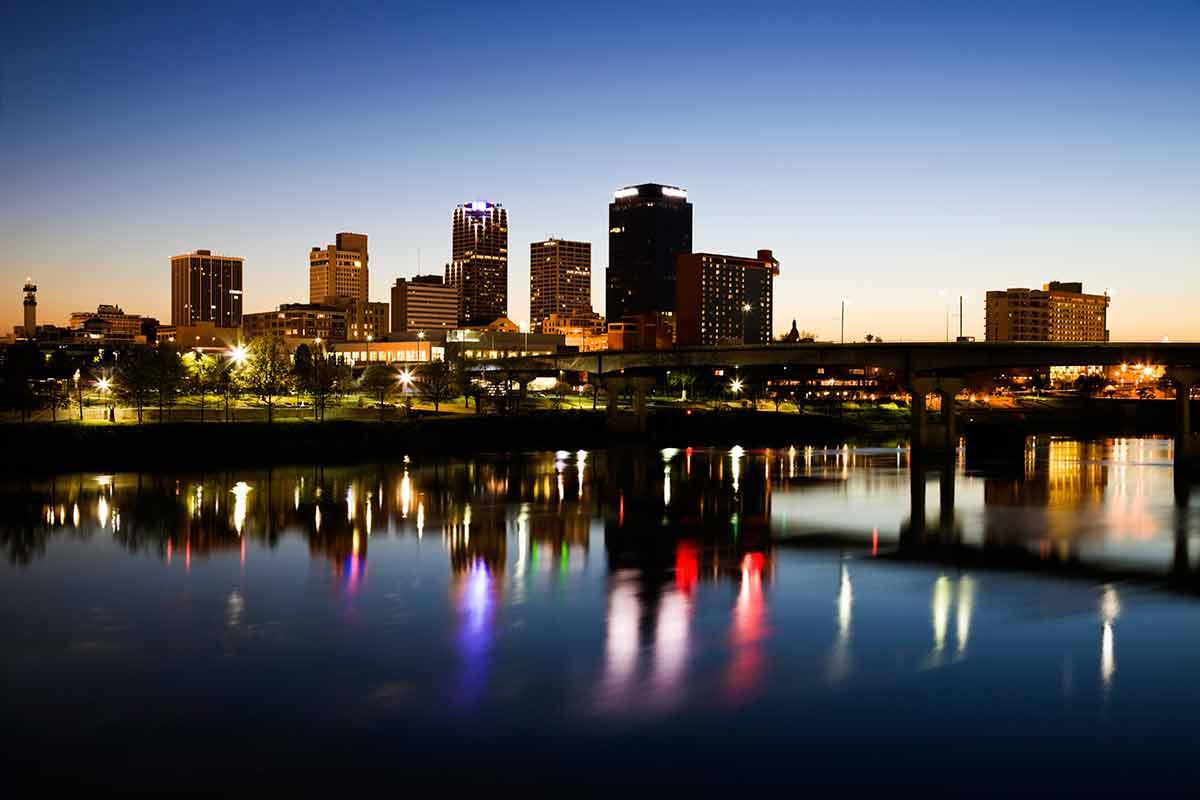 skyline of little rock after dark