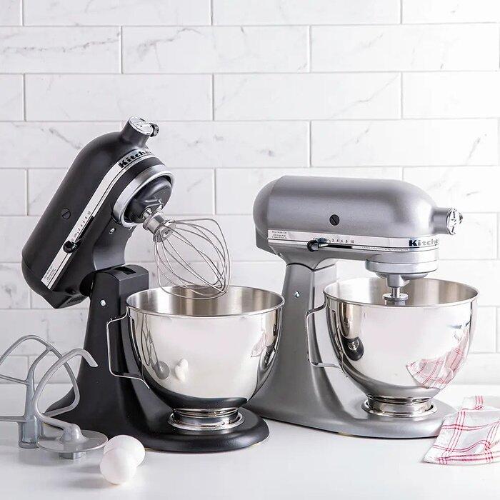 KitchenAid Deluxe bowls with handles