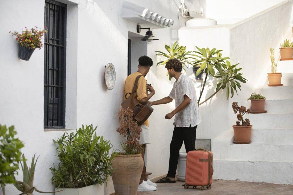 FlipKey welcomes travelers to a diverse world of property options - Zeevou