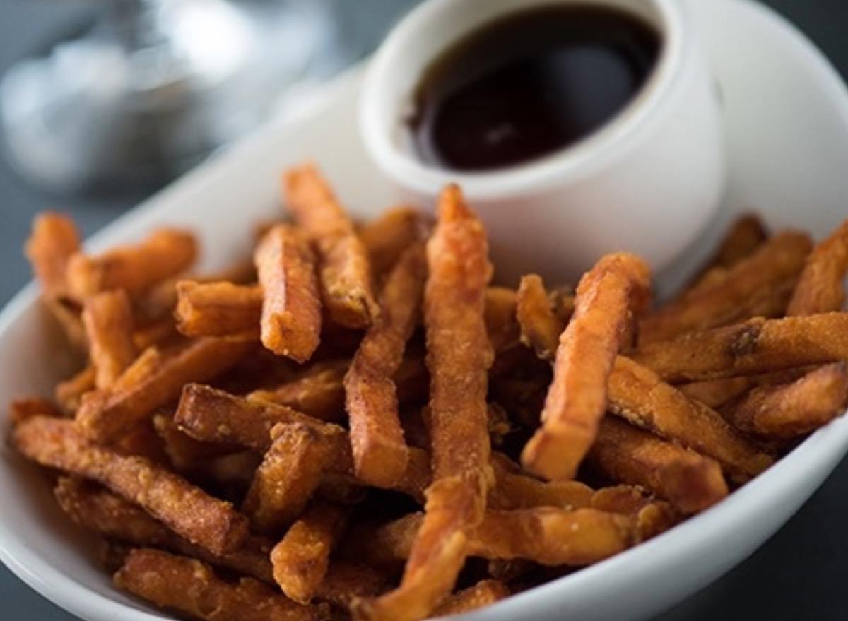 grand lux cafe sweet potato fries