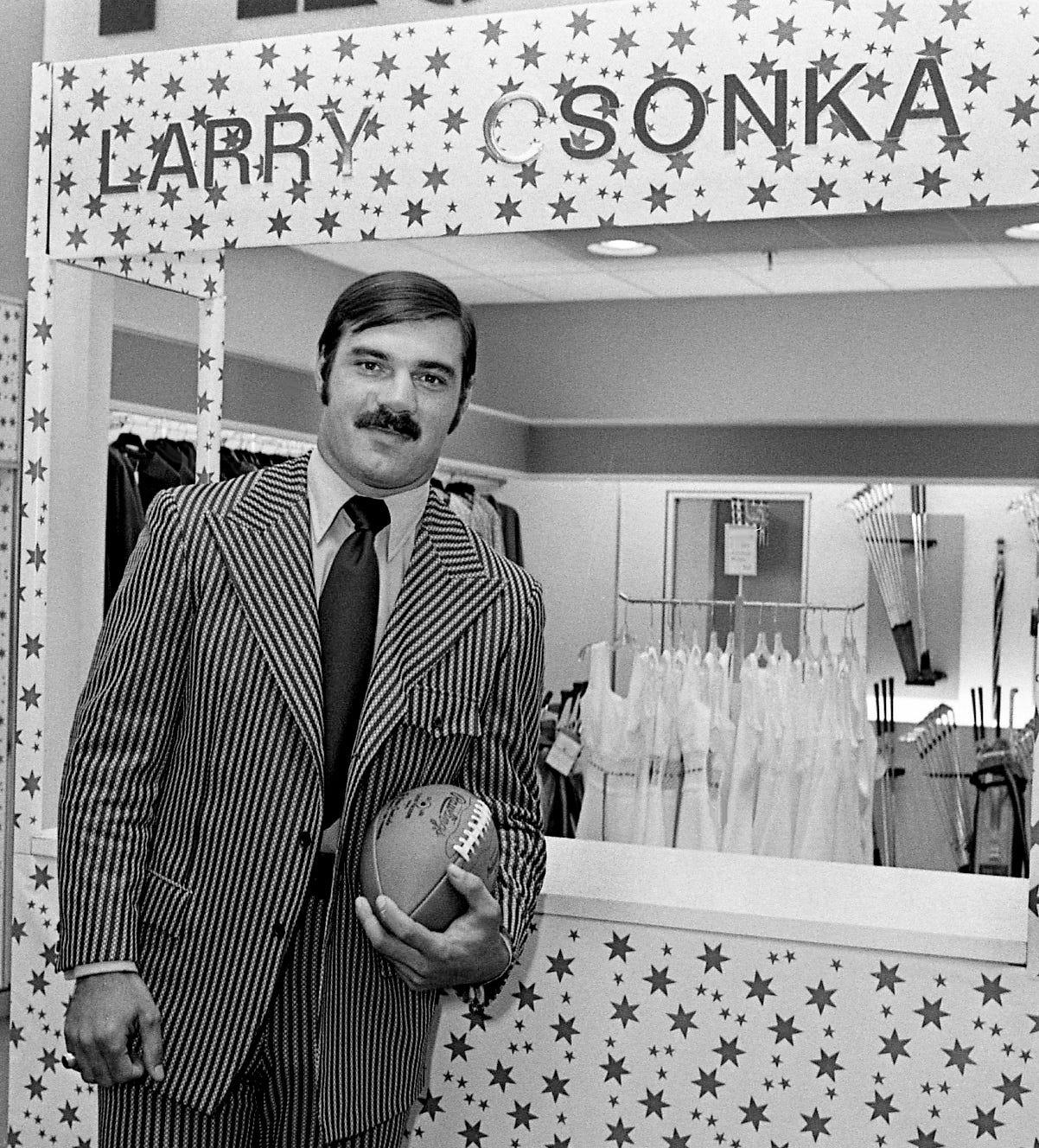 Miami Dolphins star running back Larry Csonka makes an appearance at the J.C. Penny store at RiverGate Mall in Nashville on June 9, 1972. Csonka gained 1,051 yards last year and help lead the Dolphins to the Super Bowl where they lost to the Dallas Cowboys.