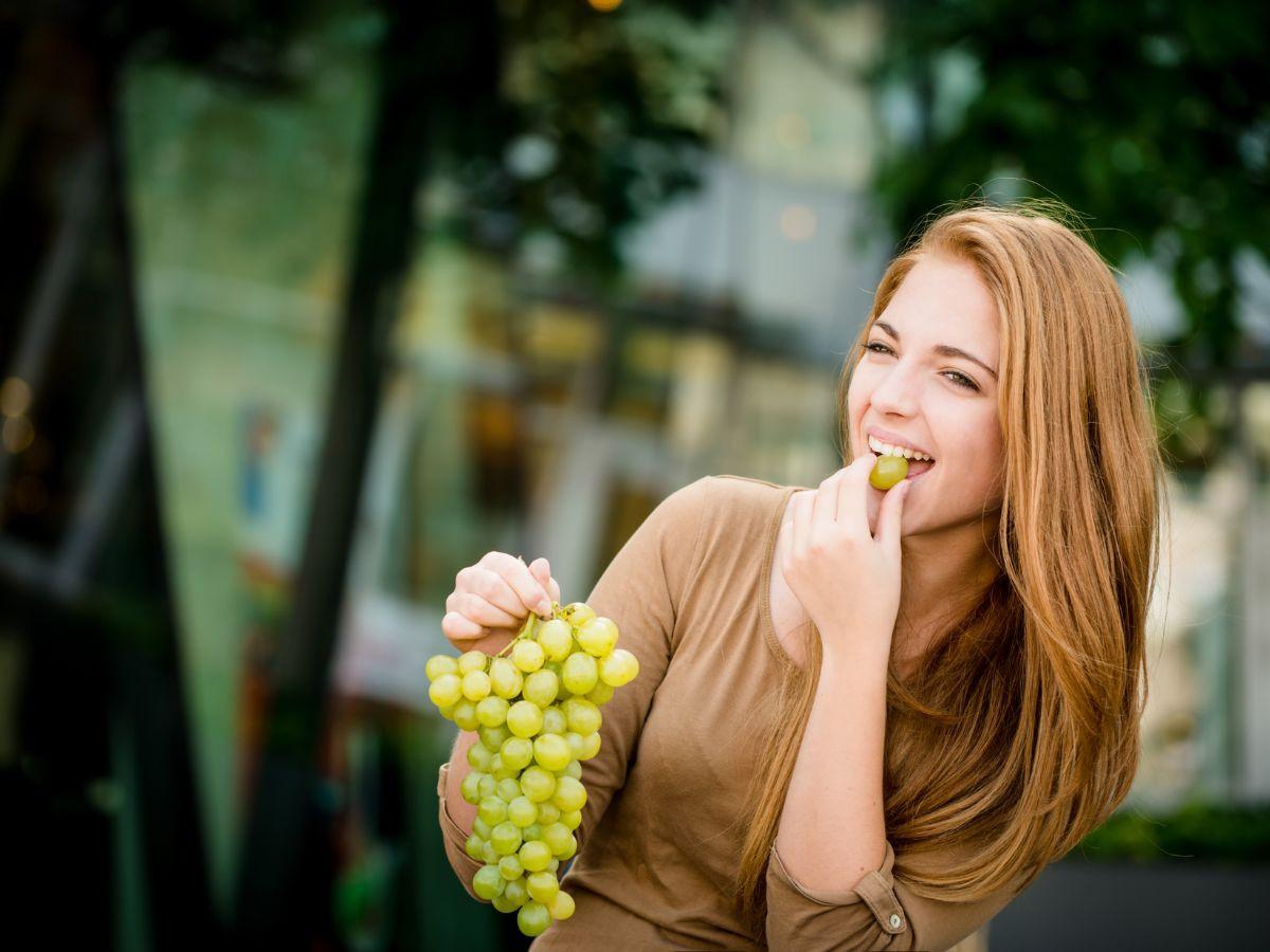 Eating Grapes