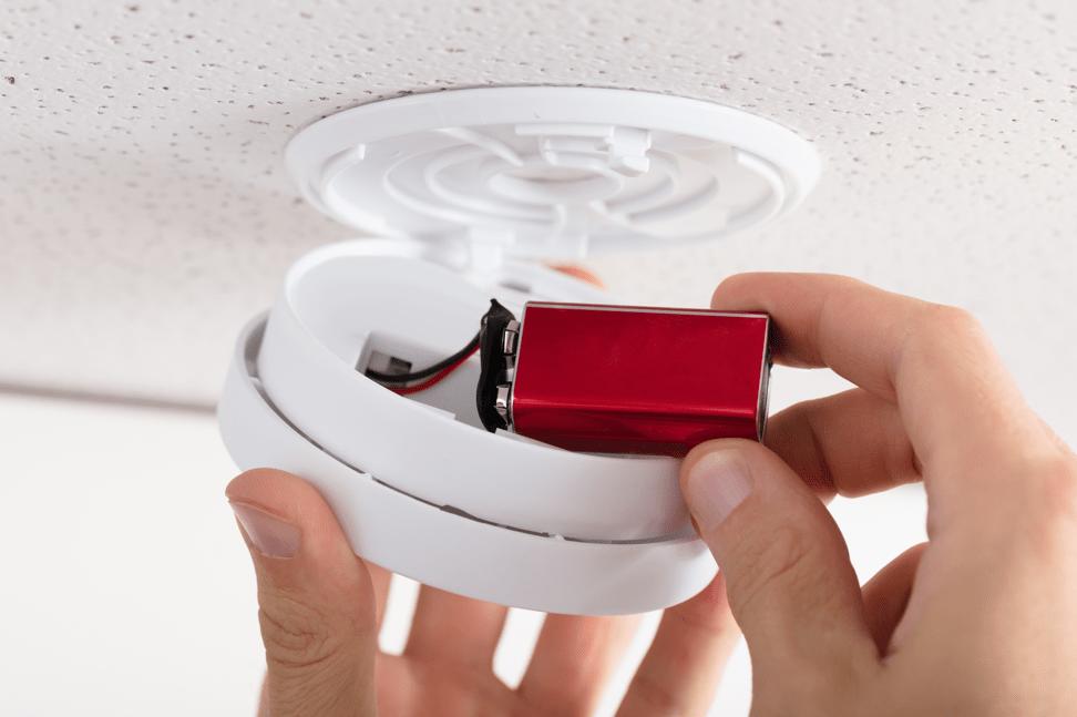 replacing battery for a smoke detector