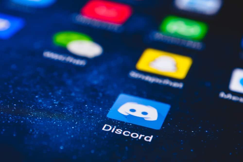 Discord app icon on the screen smartphone