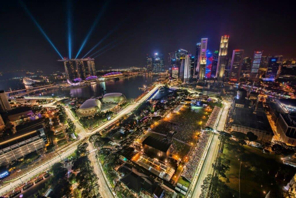 Singapore night race - the first ever night grand prix