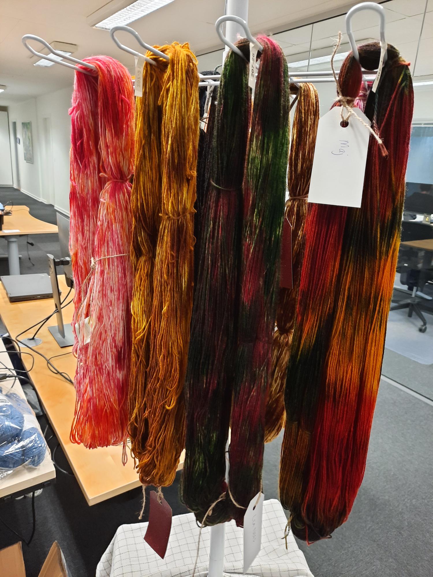 Learn to dye yarn: How to hand-dye your own yarn